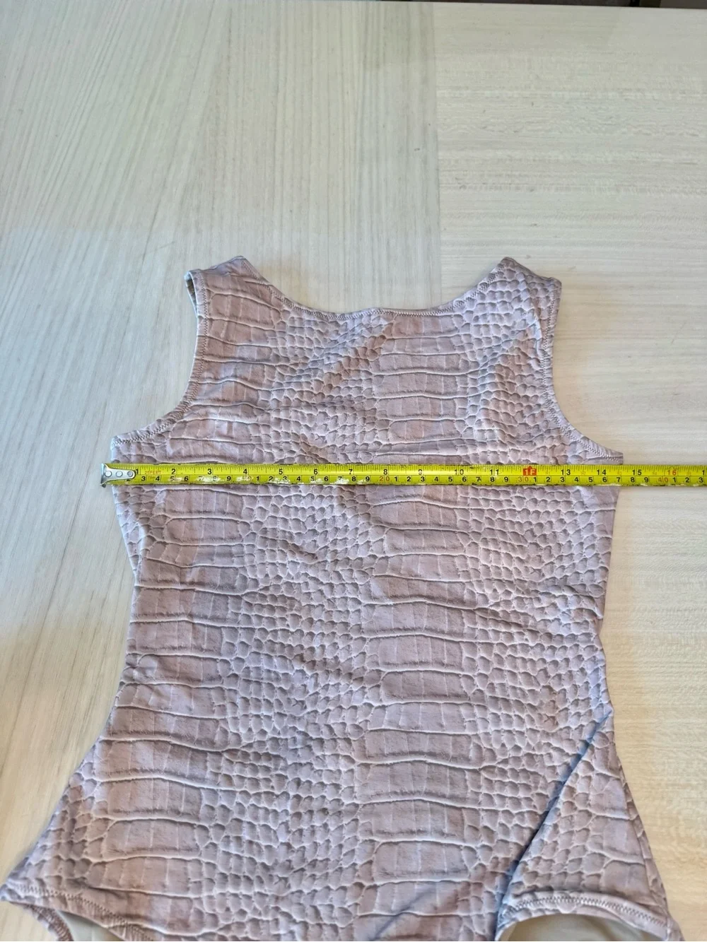 🤎 Skims Dune Croc Swim Scoop Neck One Piece Swimsuit Resort Crocodile M Cheeky